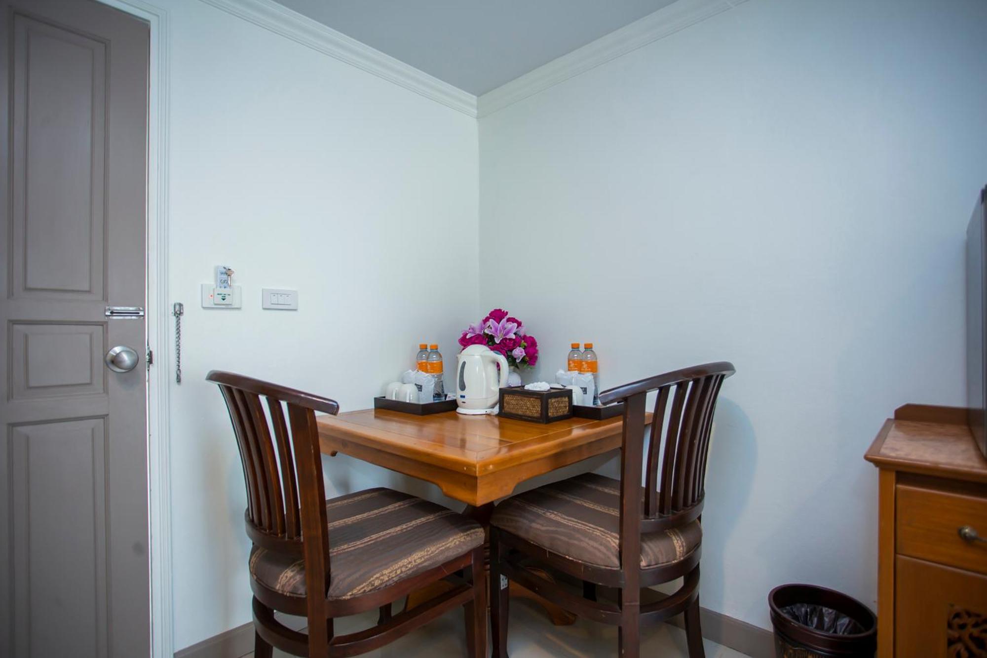 Sabai Sabana Pattaya Quarto foto